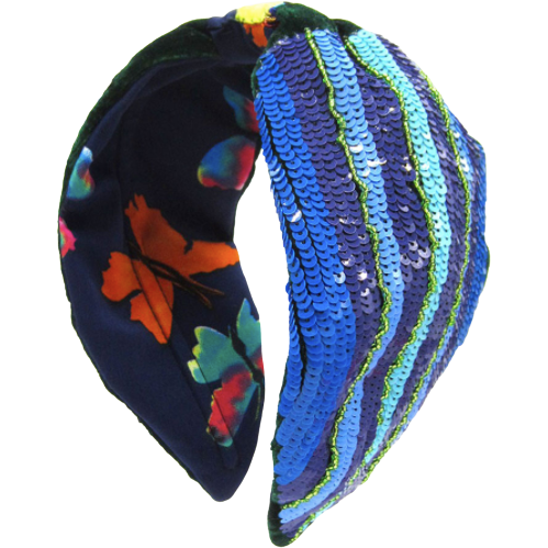 Chic and stylish headband adorned with a vibrant Rhapsody in Blue print, perfect for adding a touch of elegance to any outfit.