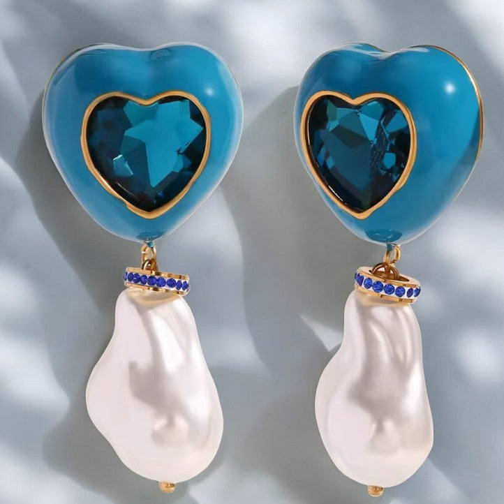 Heart-shaped turquoise earrings with pearls