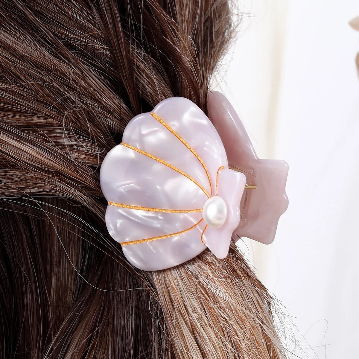Playful Pearl Hair Clip