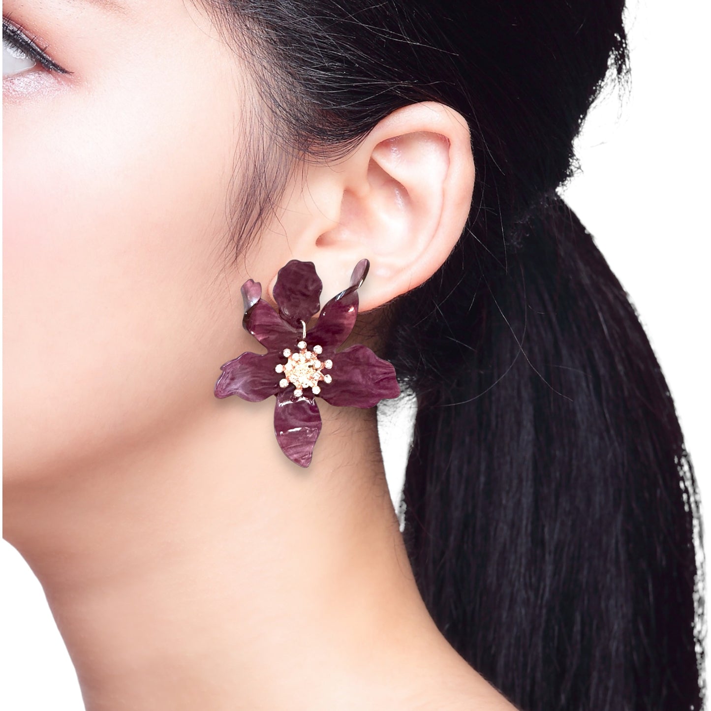 Add a splash of color to your wardrobe with our eye-catching fuchsia butterfly earrings, perfect for festivals, parties, or everyday wear.