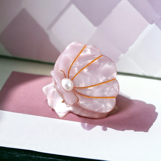 Playful Pearl Hair Clip